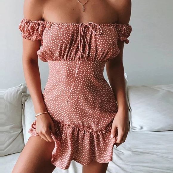 Dresses & Skirts - Off the Shoulder Ruffle Frilled Dress